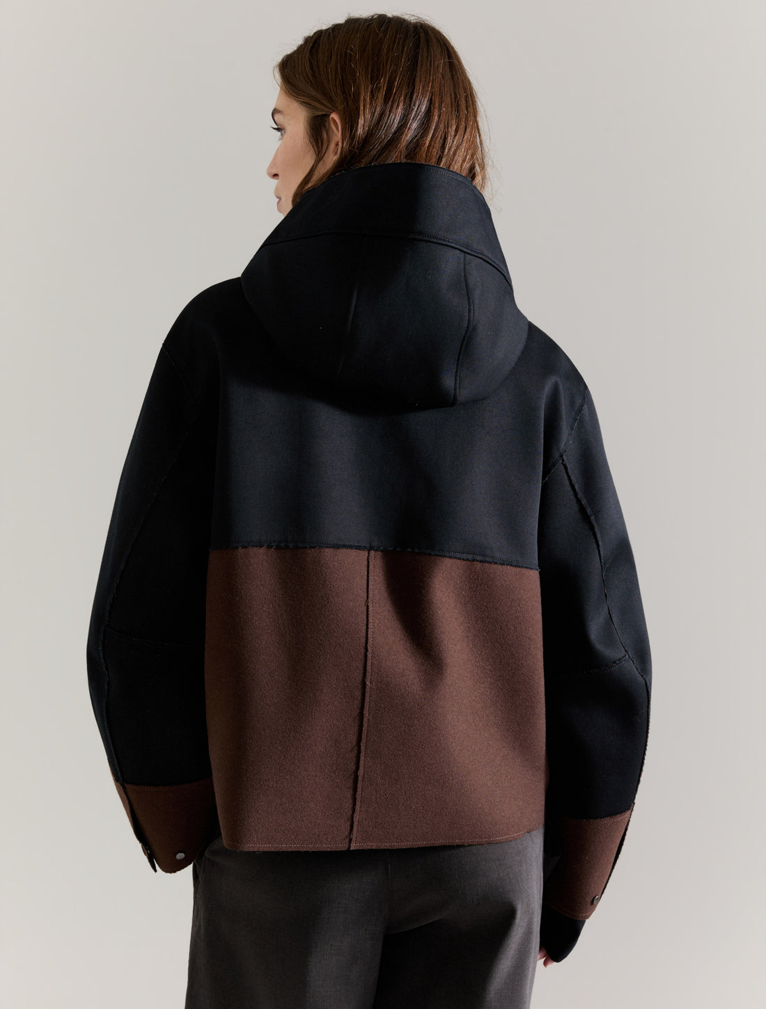 COLOUR-BLOCKED JACKET in DARK BROWN, image 4